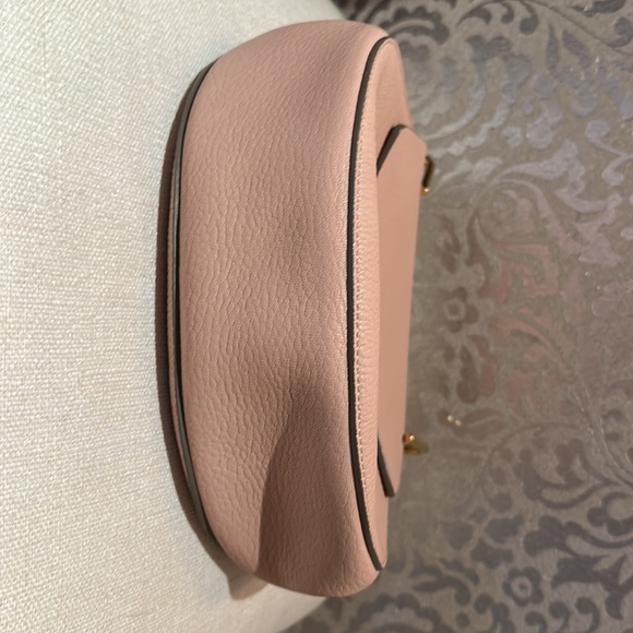 Chloé
Calfskin Drew Shoulder Bag medium - Picture 12 of 15